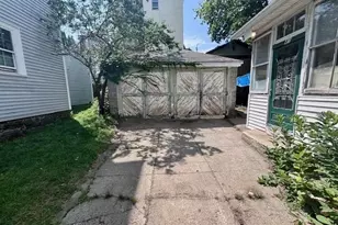 41 Mt Vernon St, Lowell, MA 01854 - Photo 3