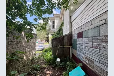 41 Mount Vernon St, Lowell, MA 01854 - Photo 5