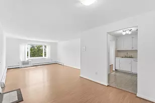 1 Colonial Dr, Andover, MA 01810 - Photo 3