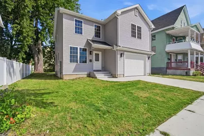 24 Medford St, Springfield, MA 01107 - Photo 1