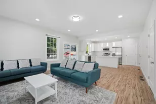 24 Medford St, Springfield, MA 01107 - Photo 7