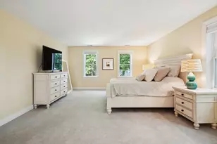 14 Whittier Dr, Bedford, NH 03304 - Photo 25