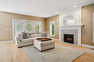 14 Whittier Dr, Bedford, NH 03304 - Photo 15