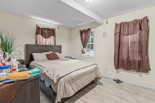 122 Winthrop St, Taunton, MA 02780 - Photo 23