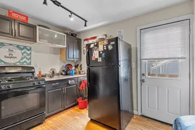 122 Winthrop St, Taunton, MA 02780 - Photo 25