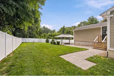 10 Hunter Dr, Newburyport, MA 01950 - Photo 35