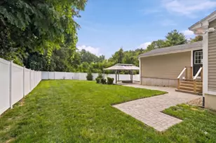 10 Hunter Dr, Newburyport, MA 01950 - Photo 35