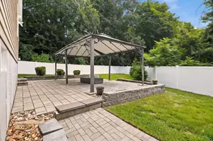 10 Hunter Dr, Newburyport, MA 01950 - Photo 33