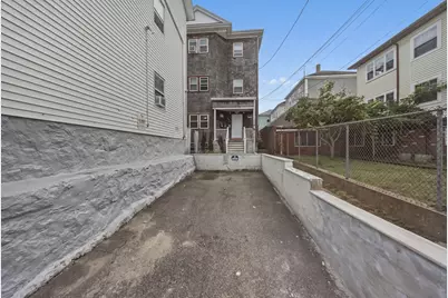 231 County St, Fall River, MA 02723 - Photo 39