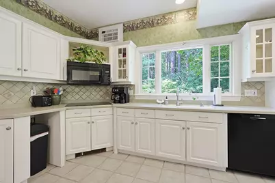 157 Taunton St, Wrentham, MA 02093 - Photo 11