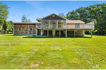360 W Washington St, Hanson, MA 02341 - Photo 9