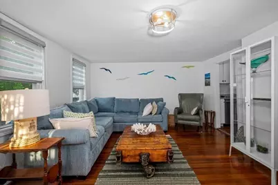 147 Sycamore St, New Bedford, MA 02740 - Photo 3