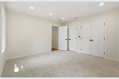 44-42 Gilbert Ave, Springfield, MA 01119 - Photo 15