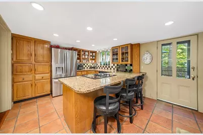 5 Lincoln St, Andover, MA 01810 - Photo 3