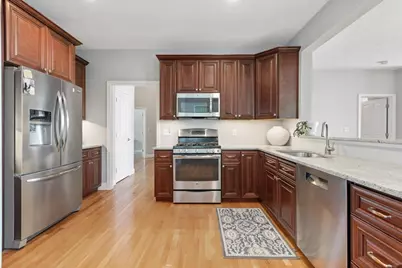 5 Thoreau Trl #5, Milford, MA 01757 - Photo 9