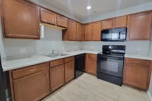 70 Oak St Ext, Brockton, MA 02301 - Photo 7