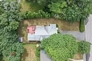 26 Central St, Nahant, MA 01908 - Photo 3