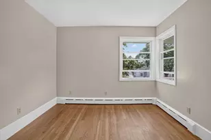 221 Rochambeau St, New Bedford, MA 02745 - Photo 19