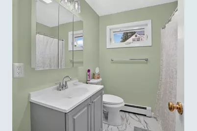 221 Rochambeau St, New Bedford, MA 02745 - Photo 15