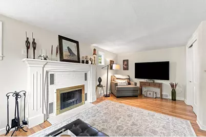 17 Savoy Ave, East Longmeadow, MA 01028 - Photo 13