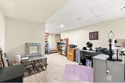 17 Savoy Ave, East Longmeadow, MA 01028 - Photo 37