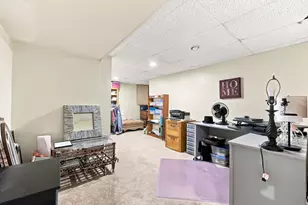 17 Savoy Ave, East Longmeadow, MA 01028 - Photo 37