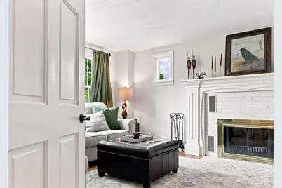 17 Savoy Ave, East Longmeadow, MA 01028 - Photo 7