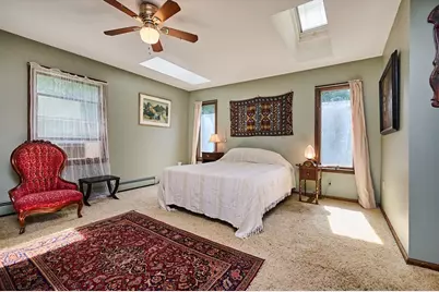 93 Arch St, Northampton, MA 01053 - Photo 17