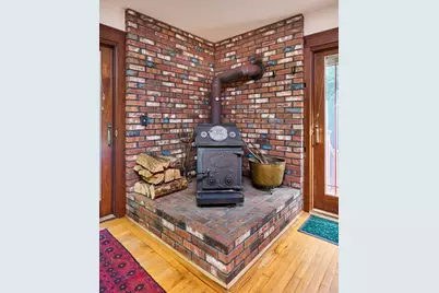 93 Arch St, Northampton, MA 01053 - Photo 15