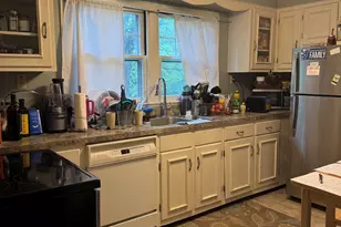 45 Thompkins Ave, East Longmeadow, MA 01028 - Photo 3