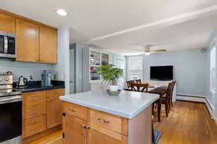 195 Glenellen Rd, Boston, MA 02132 - Photo 9