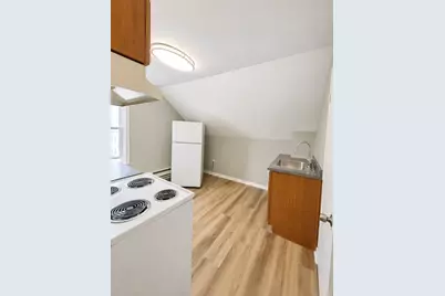 23 Brow St #3E, Fall River, MA 02721 - Photo 9