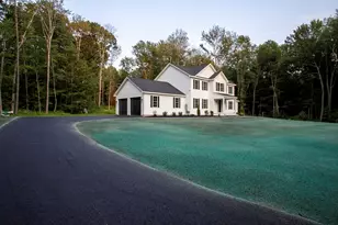 260 Hunt, Oakham, MA 01068 - Photo 3