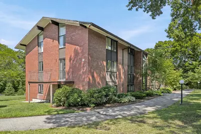 3 Longwood Dr #103, Andover, MA 01810 - Photo 3