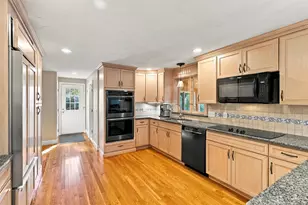 73 Maynard St, Northborough, MA 01532 - Photo 19