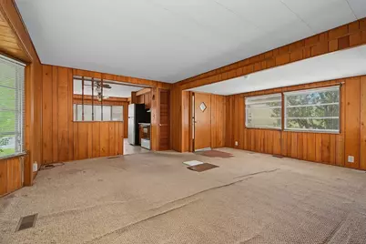 121 Mayflower Ave, Taunton, MA 02780 - Photo 7
