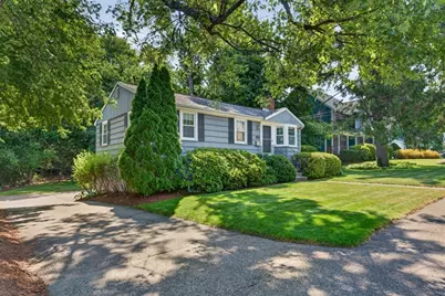 462 Chestnut St, Needham, MA 02492 - Photo 3