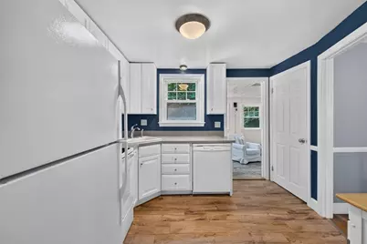 462 Chestnut St, Needham, MA 02492 - Photo 21