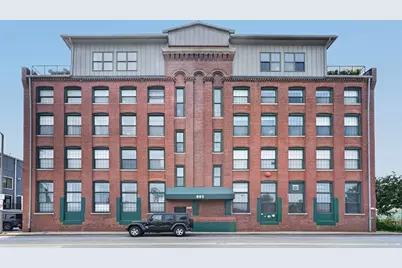 881 E 1st St #203, Boston, MA 02127 - Photo 19