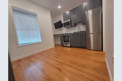 165 Hawthorne St #204, Chelsea, MA 02150 - Photo 3