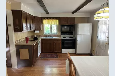 30 School St, East Longmeadow, MA 01028 - Photo 5