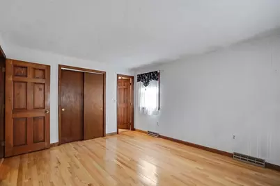 25 Jionzo Rd, Milford, MA 01757 - Photo 15