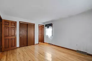 25 Jionzo Rd, Milford, MA 01757 - Photo 15