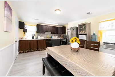 67 W Ashland St, Brockton, MA 02301 - Photo 17
