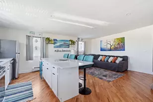 583-585 Shirley St, Winthrop, MA 02152 - Photo 5