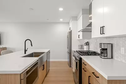 457 W Broadway #502, Boston, MA 02127 - Photo 5