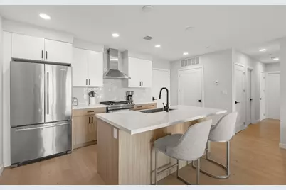 457 W Broadway #502, Boston, MA 02127 - Photo 3