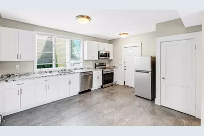 24 Blaisdell St, Haverhill, MA 01832 - Photo 11