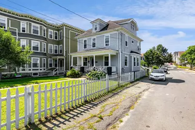 24 Blaisdell St, Haverhill, MA 01832 - Photo 7