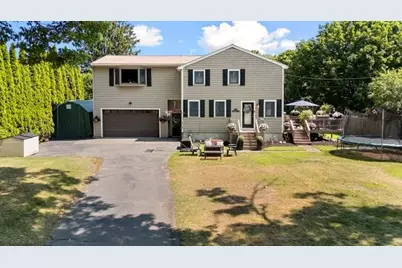 40 Hillside Ave, Beverly, MA 01915 - Photo 33